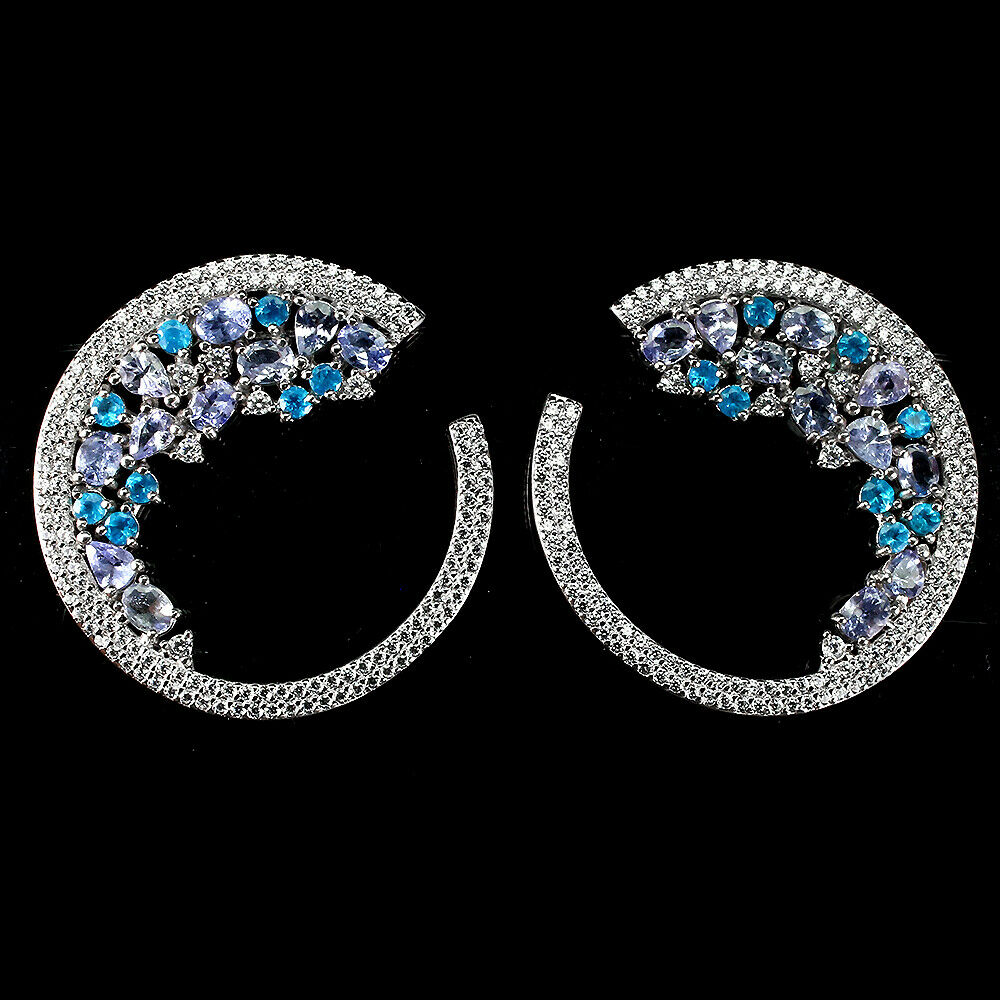 A pair of 925 silver earrings set with tanzanite, apatite and whtet stones, Dia. 3.3cm.