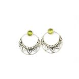 A pair of 925 silver drop earrings that convert to studs, set with peridots, L. 2.4cm.