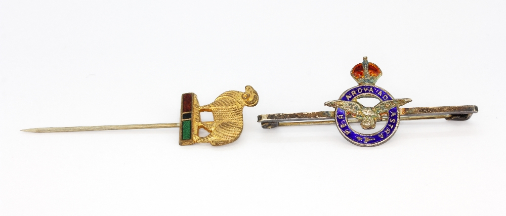 A Sterling silver enamelled RAF brooch together with a gilt tie pin, L.5cms