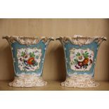 A pair of 19th century hand painted Paris porcelain vases, H. 21cm.