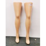 A pair of vintage stocking advertising legs, H. 74cm.