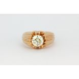 A gentleman's 18ct rose gold ring set with large brilliant cut diamond, approx. 2ct, (Q.5),