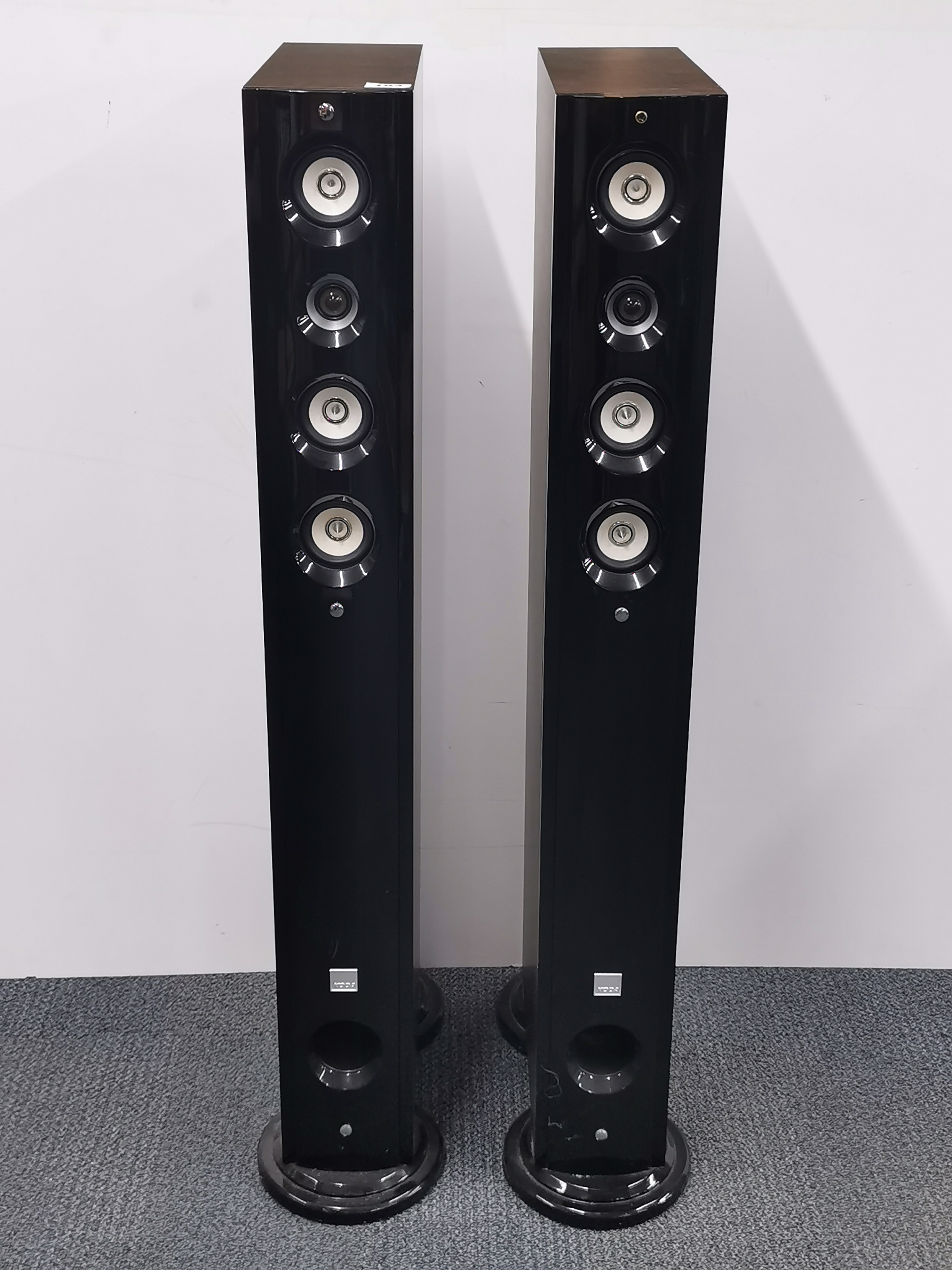 A pair of Koda tower Hi Fi speakers, H. 117cm.