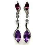 A pair of 925 silver earrings set with marquise cut amethyst and rodolite garnets, L. 4cm.