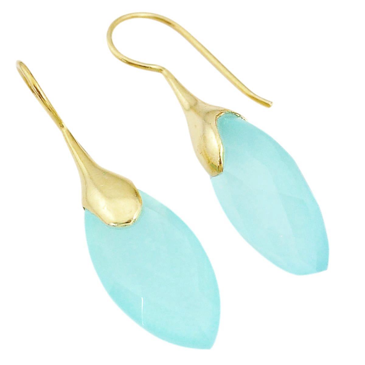 A pair of 925 silver gilt earrings set with blue chalcedony, L. 4.3cm.