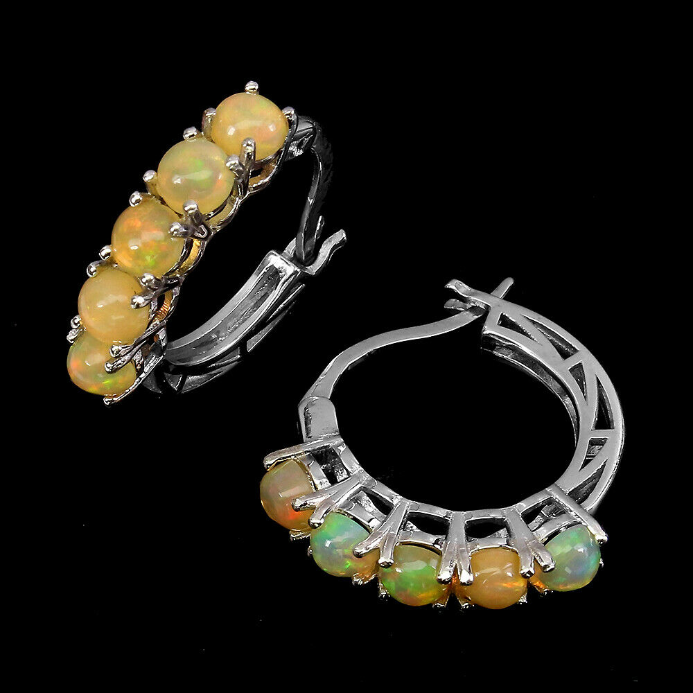 A pair of 925 silver opal set hoop earrings, L. 2cm. - Bild 2 aus 2