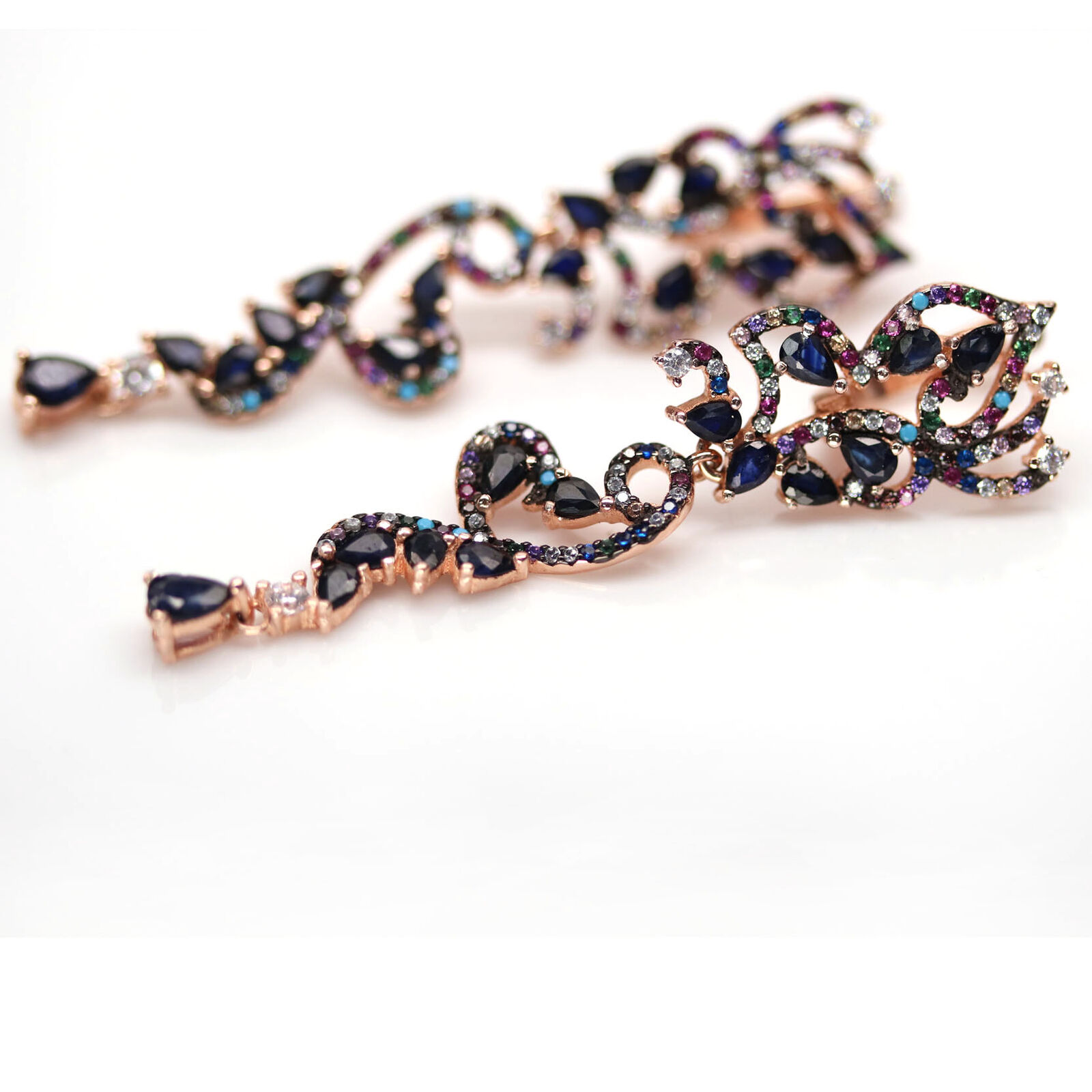 A pair of 925 silver rose gold gilt drop earrings set with pear cut sapphires and other semi - Bild 2 aus 3