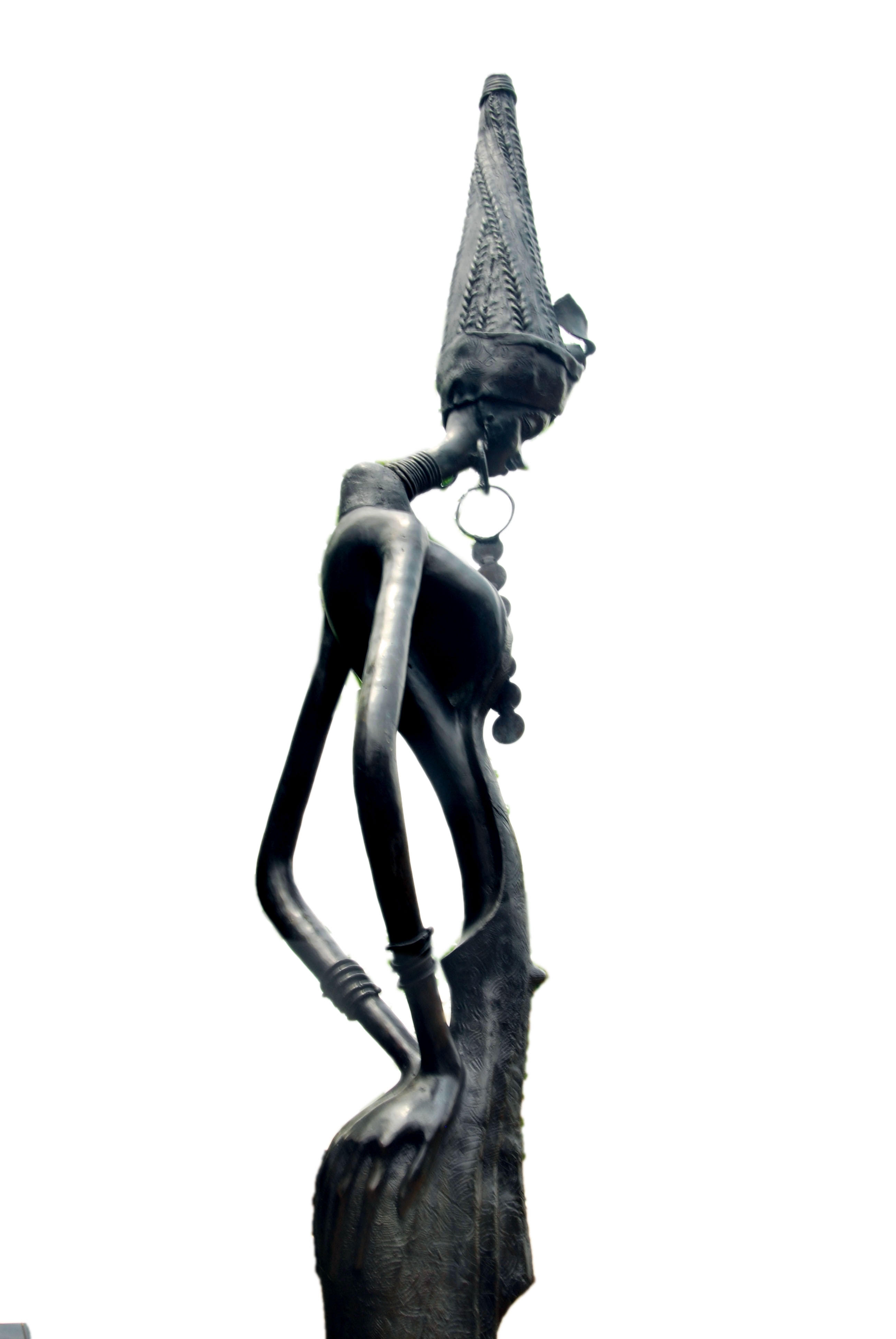Dr. Njoku Kenneth, "Tall among equals", bronze sculpture, 325 x 42 x 31cm, 50kg, c. 2018. Presents a - Image 2 of 6