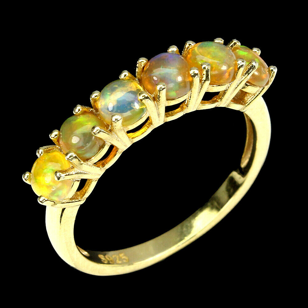 A 925 silver gilt ring set with cabochon cut opals, (P). - Bild 2 aus 2