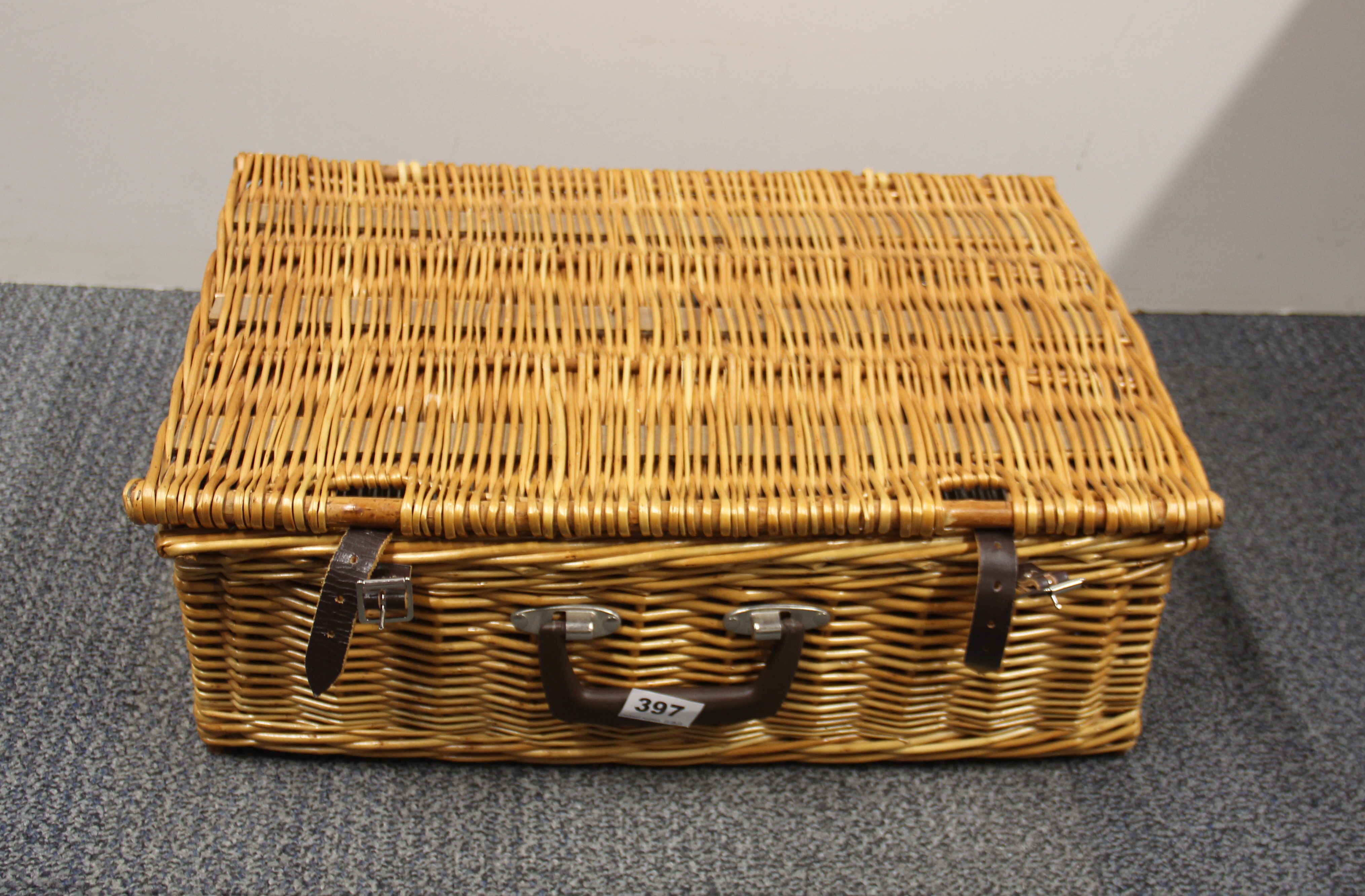 A vintage cased Brexton collection picnic basket. - Image 3 of 3