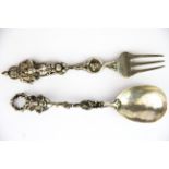 Two heavy 18th/early 19th C Scandinavian silver serving cutlery items, L. 21cm.