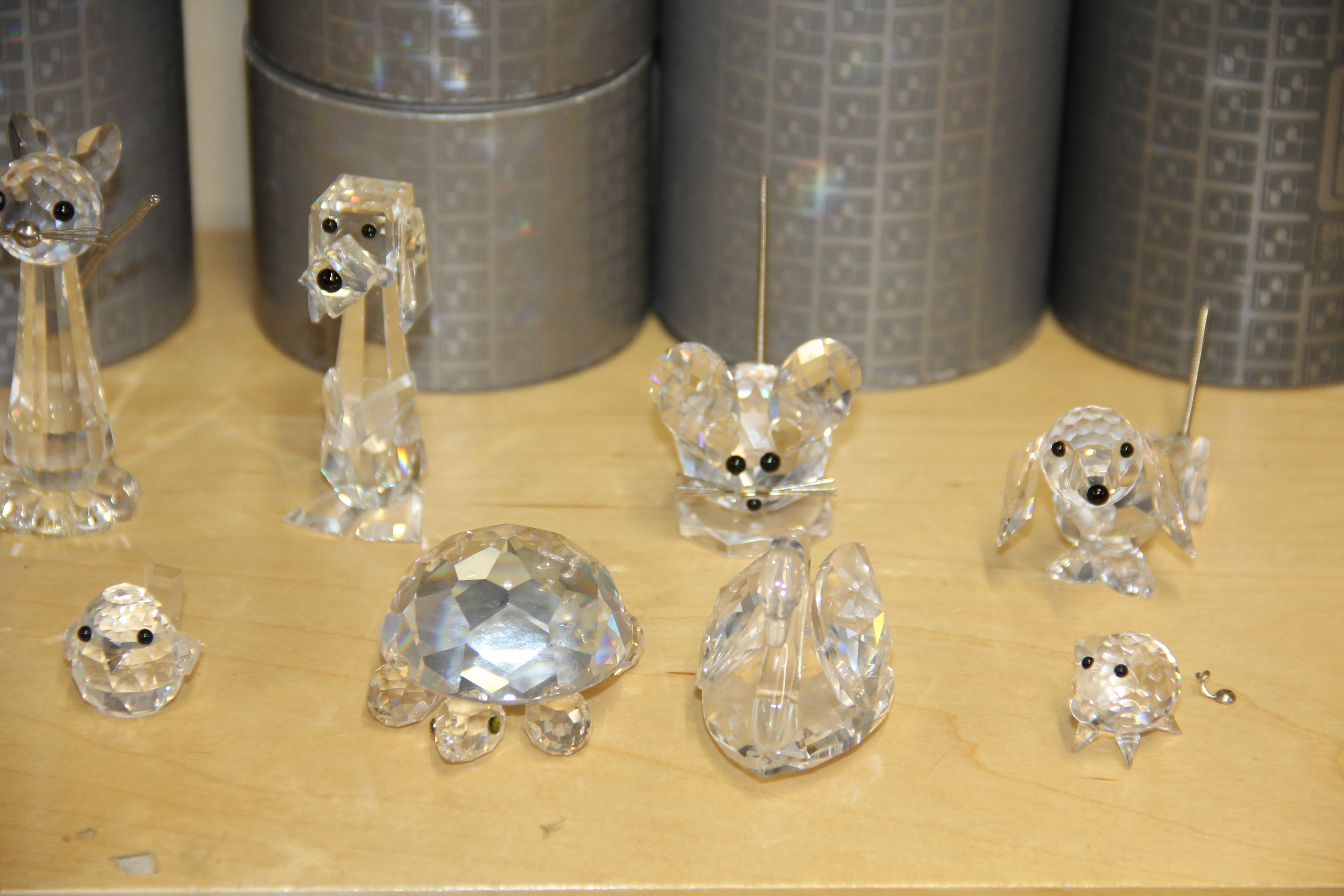 A group of 13 boxed Swarovski crystal figures. - Image 4 of 4