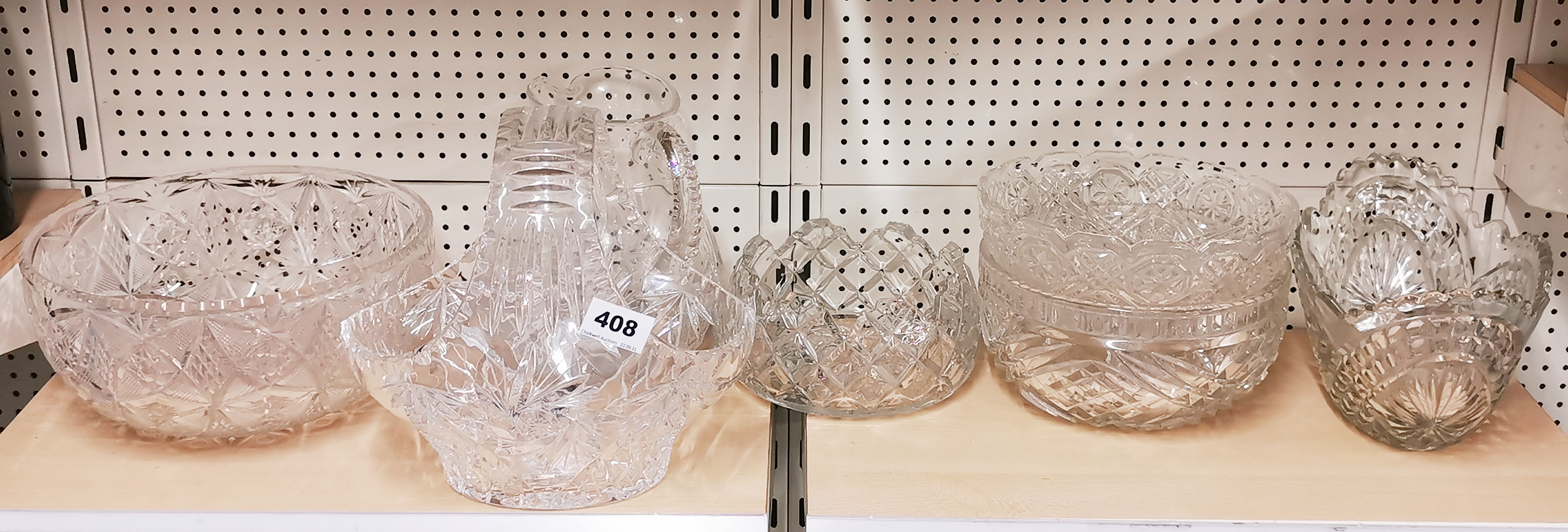 A group of good glass items