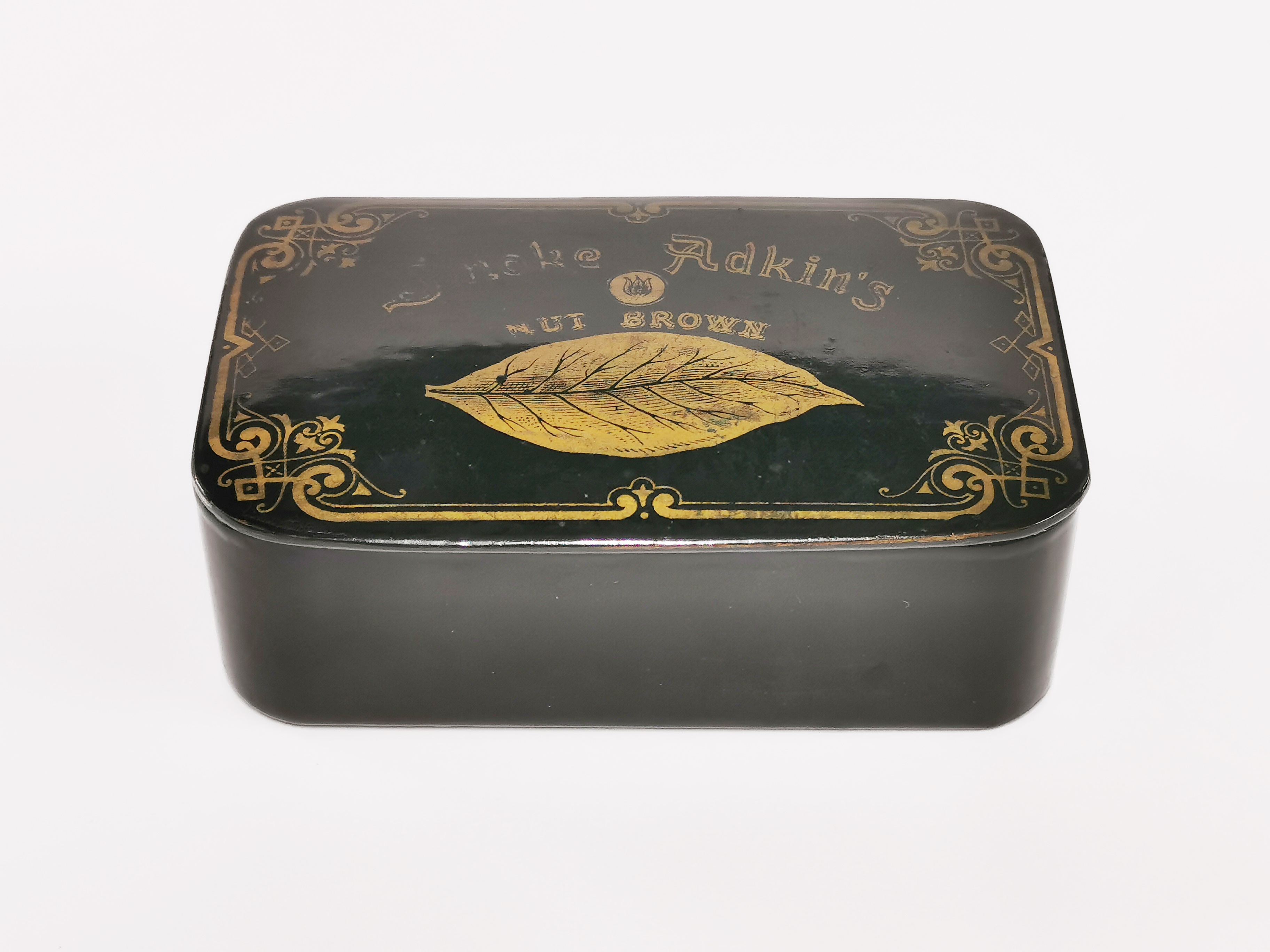 A 19th C papier mache advertising box for Adkin's Nut Brown tobacco, 13 x 8 x 4.5cm. - Bild 3 aus 3