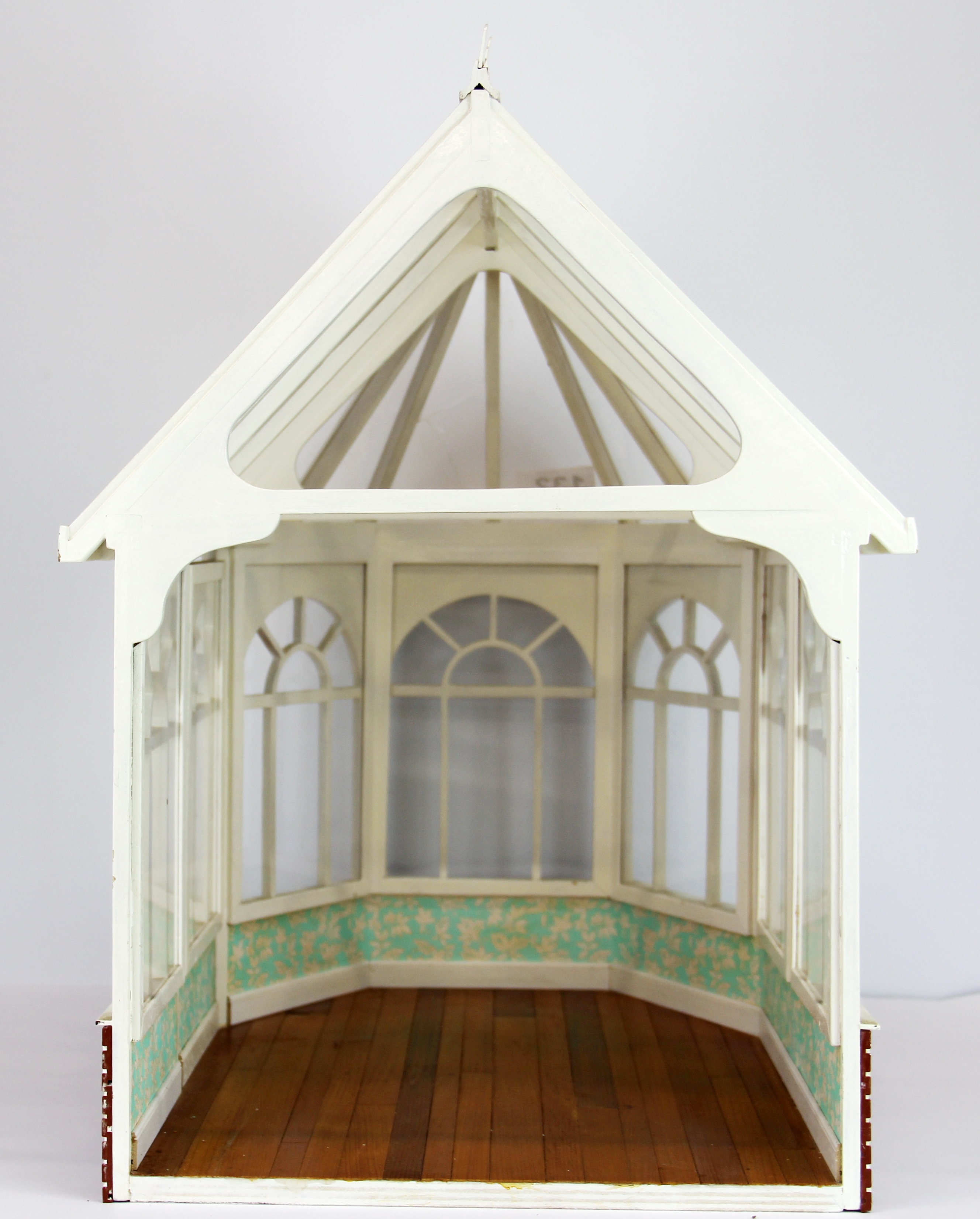 A high quality dolls house conservatory and contents, 38 x 40 x 27cm, (on ceiling glass panel a/f). - Image 3 of 7