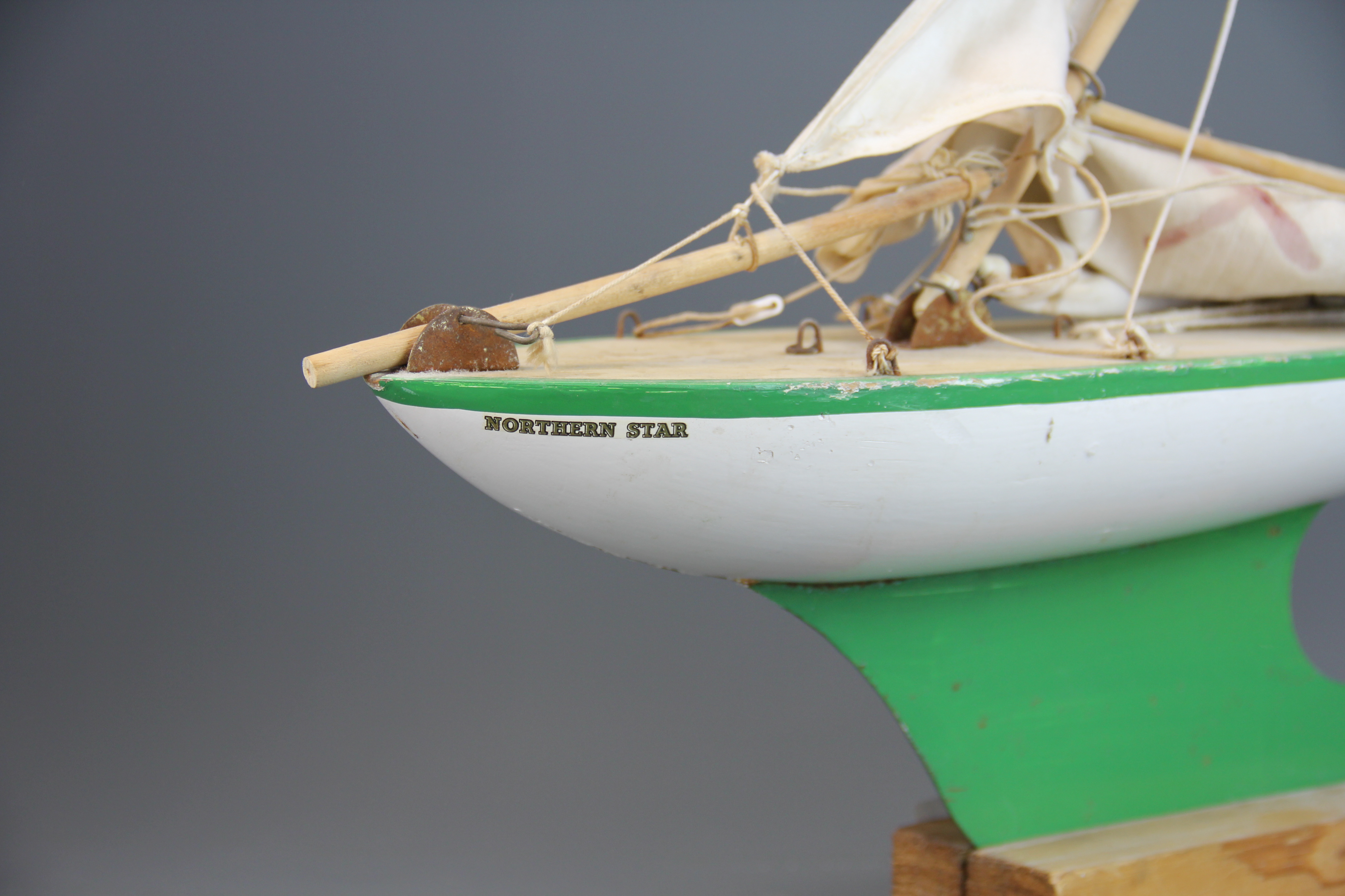 A vintage mounted model of a wooden pond yacht, L. 45cm. - Image 2 of 3