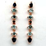 A pair of 925 silver rose gold gilt drop earrigs set with blue topaz and sapphires, L. 5cm.