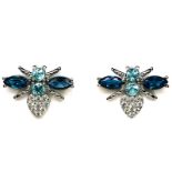 A pair of 925 silver bee shaped stud earrings set with London blue topaz and white stones, L. 1cm.