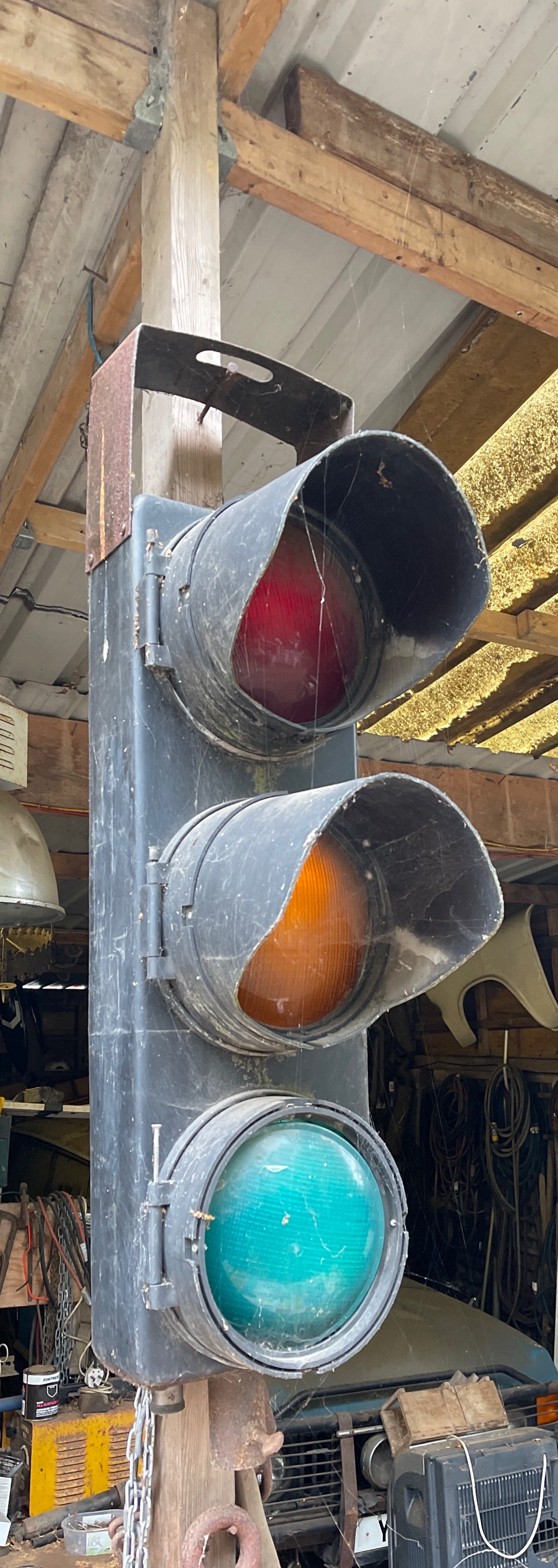 An old traffic light. - Image 2 of 2