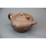An interesting Chinese Yi Xing terracotta teapot with moveable dragon head in the lid. Spout to