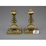 A pair of 19th century brass candlesticks, H. 15cm.