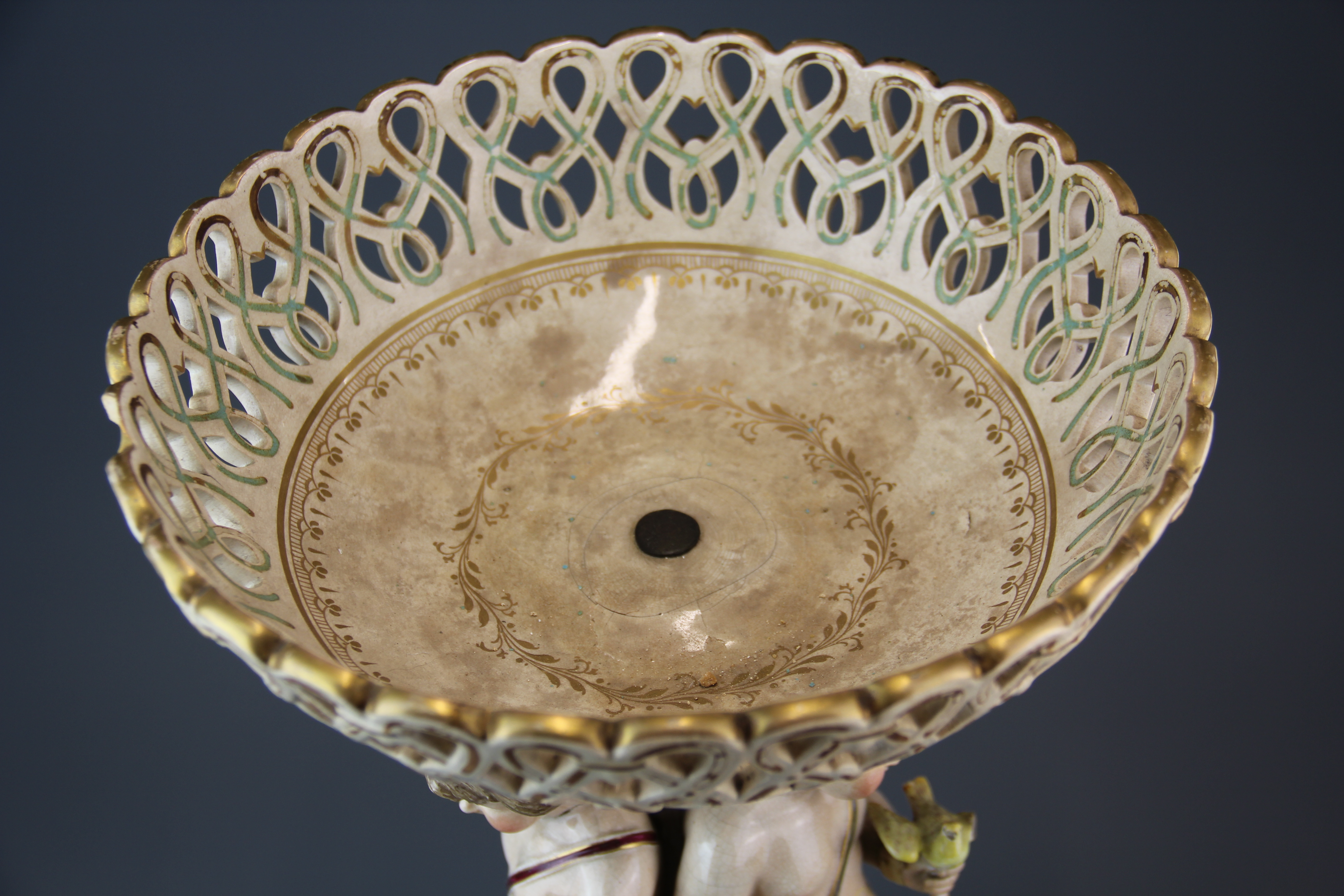 An 18th/early 19th century soft paste porcelain comport centre piece, H. 44cm. A/F - Image 4 of 4