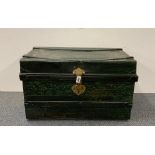 A vintage tin trunk, 66 x 41 x 39cm.