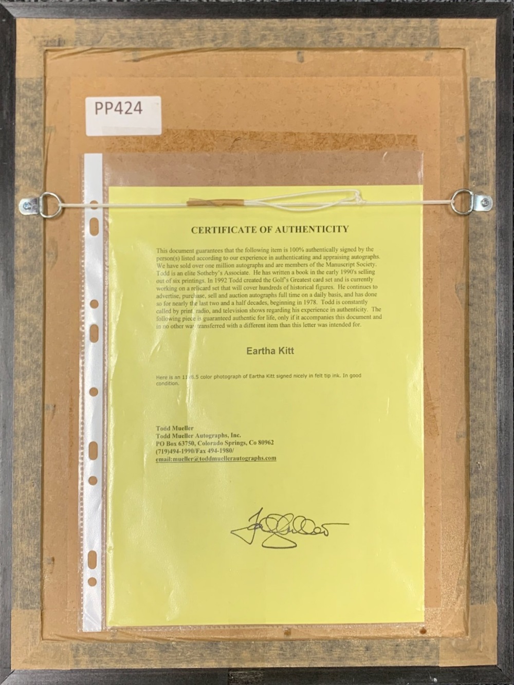 Autograph interest: Framed autograph of Eartha Kitt ( American, January 1927- December 2008). - Image 2 of 2