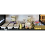 A quantity of dolls house bathroom furniture items.