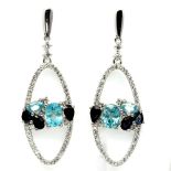 A pair of 925 silver drop earrings set with blue topaz and sapphires, L. 5cm.