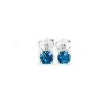 A pair of 925 silver London blue topaz set stud earrings, Dia. 0.40cm.