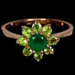 A matching 925 silver rose gold gilt cluster ring set with peridots and aventurine, (P).