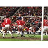 Football David May signed 16x12 colour photo pictured in action for Manchester United. Good