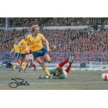 Autographed DAVID PEACH 12 x 8 photo - Col, depicting Peach scoring Southampton's opening goal in