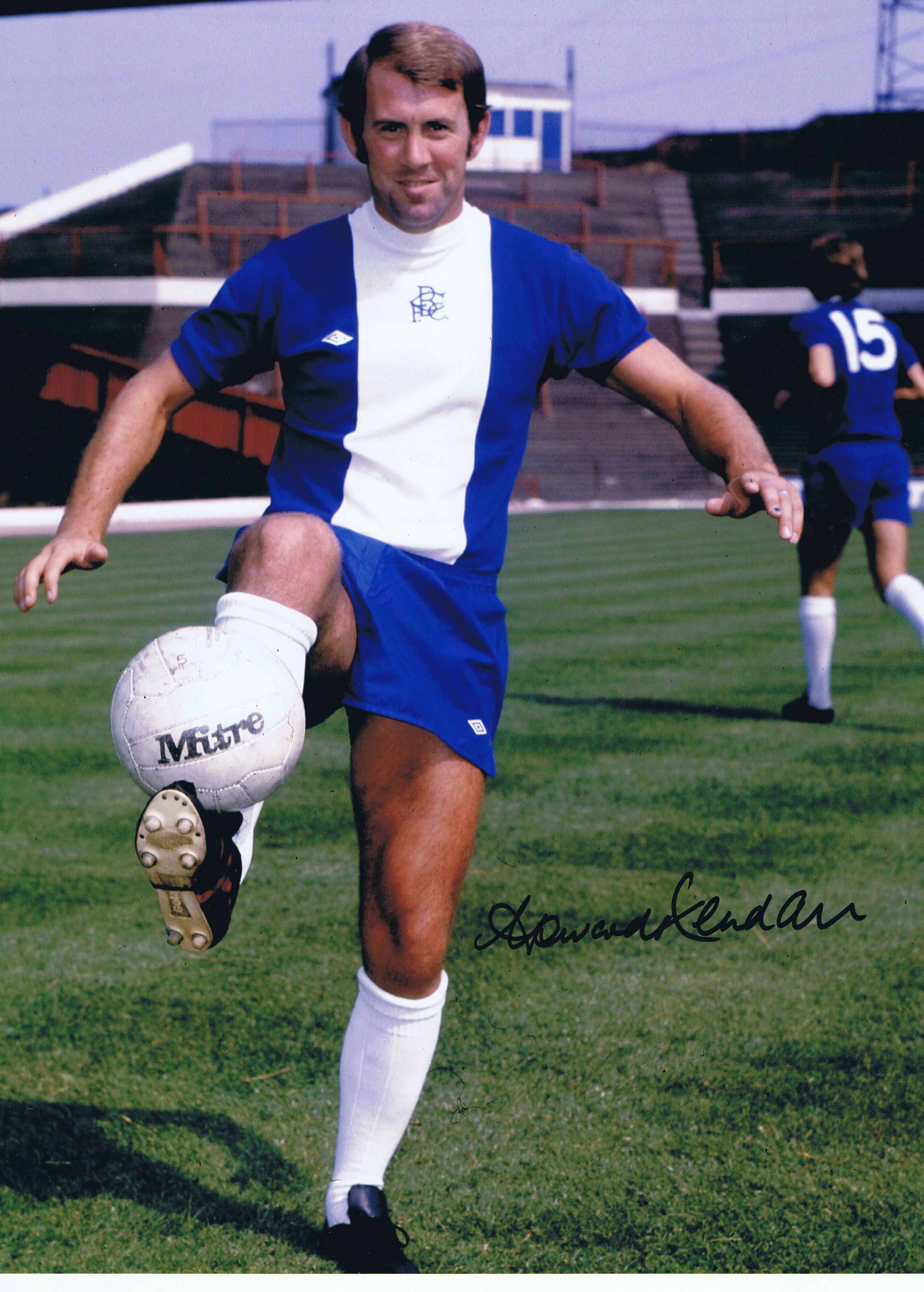 Autographed HOWARD KENDALL 16 x 12 photo - Col, depicting the Birmingham City midfielder