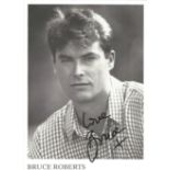 Bruce Roberts signed 8x6 black and white photo. American singer and songwriter. Good Condition.