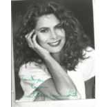 Kathryn Harrold signed 10 x 8 inch b w portrait photo. She is an American counsellor and retired