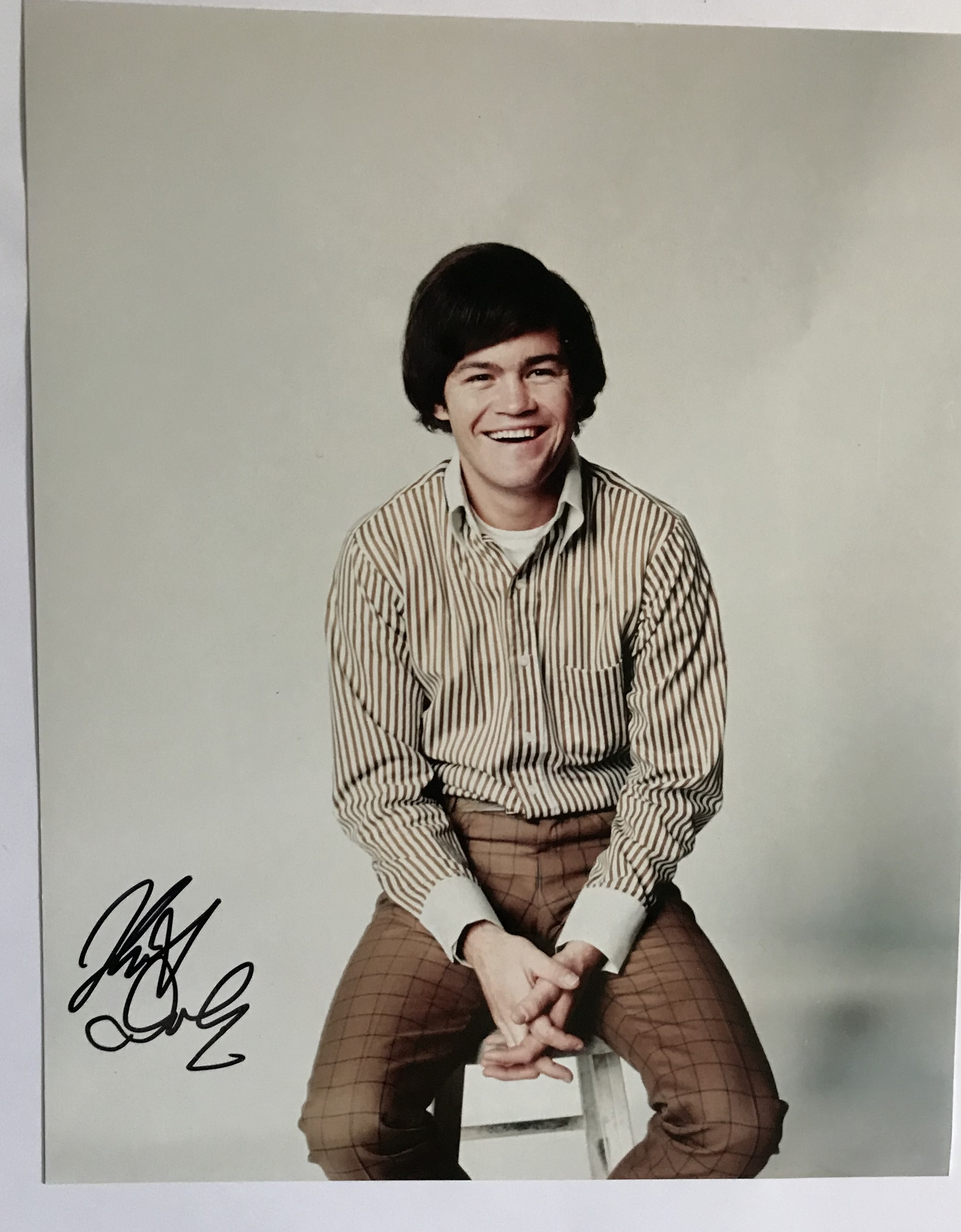 Monkees Micky Dolenz signed 10 x 8 inch colour photo. Good condition. All signed pieces come with