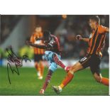 Enner Valencia signed 10x8 colour photo pictured in action for West Ham United. Good Condition.