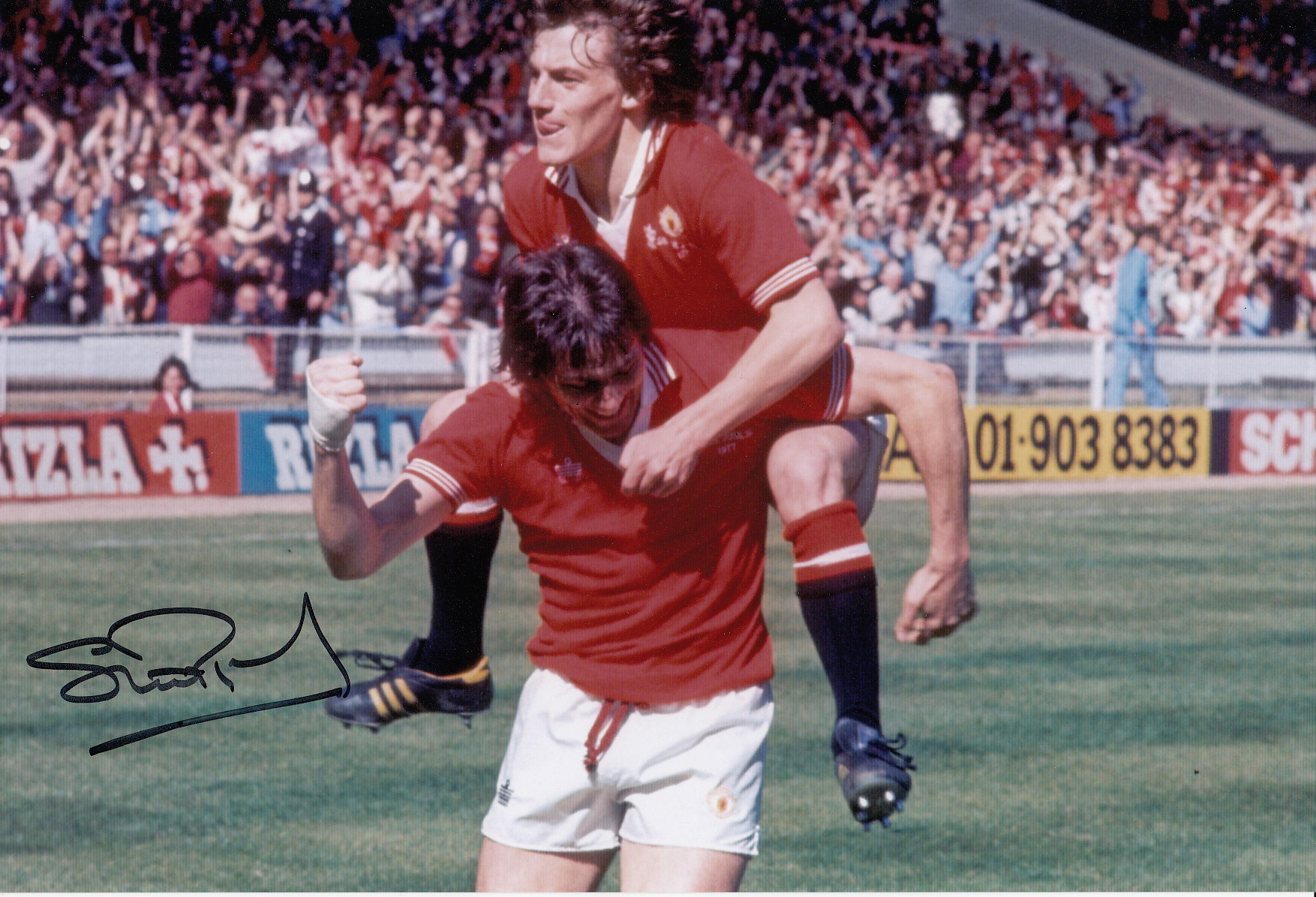 Autographed Stuart Pearson 12 X 8 Photo Col, Depicting The Man United Centre Forward Celebrating His