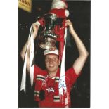 Lee Martin Signed Manchester United Fa Cup Photo. Good condition. All autographs come with a