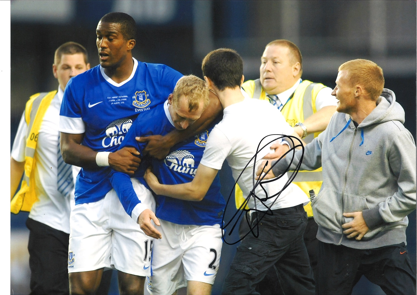 Tony Hibbert testimonial Everton Signed 16 x 12 inch football photo. Good condition. All