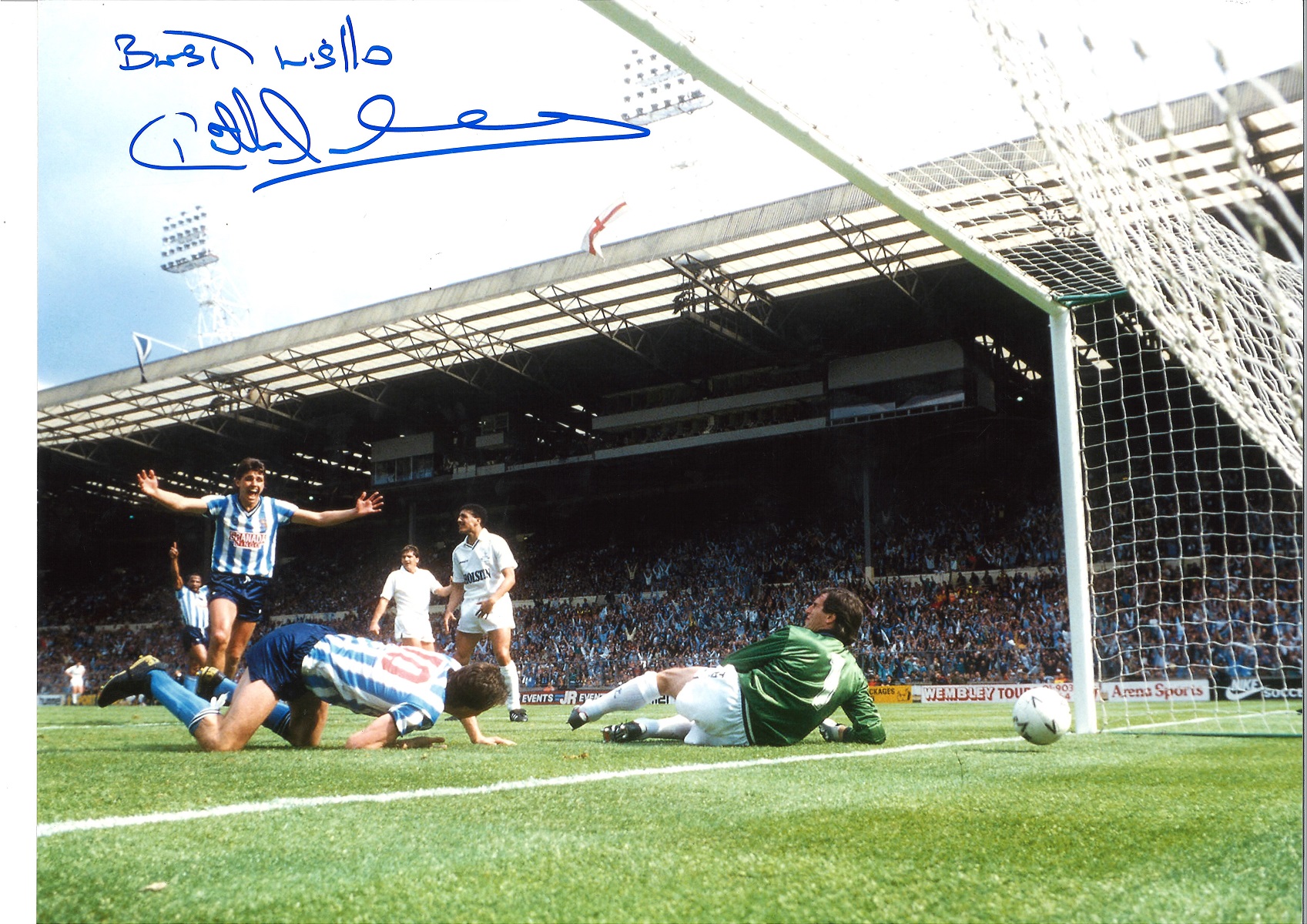 Keith Houchen FA Cup Final Coventry City Signed 16 x 12 inch football photo. Good condition. All