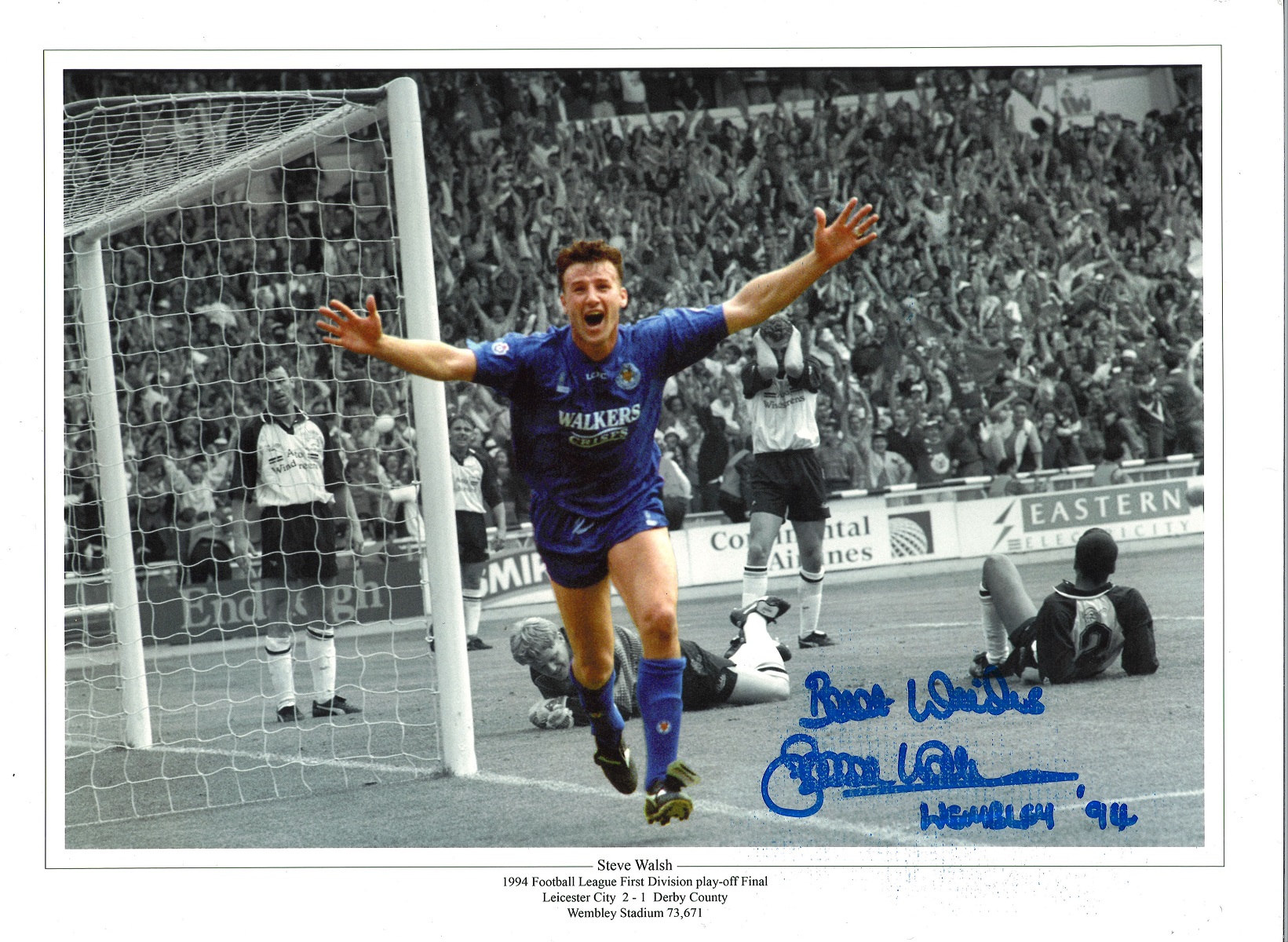 Steve Walsh Collage Wembley Leicester City Signed 16 x 12 inch football photo. Good condition. All