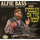 Alfie Bass (1916-1987) Actor/Singer Signed Vintage 1968 Lp Record 'Fiddler On The Roof' £20-22. Good