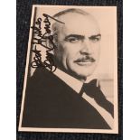 James Bond Sean Connery signed 6 x 4 inch b/w photo
