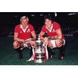 Football Autographed Man United 12 X 8 Photo Col, Depicting A Wonderful Image Showing Centre-