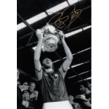 Football Autographed Billy Bonds 12 X 8 Photo B/W, Depicting The West Ham United Captain Holding