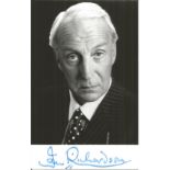 Ian Richardson signed 5 x 4 b/w photo in very good condition with slight discolouration on
