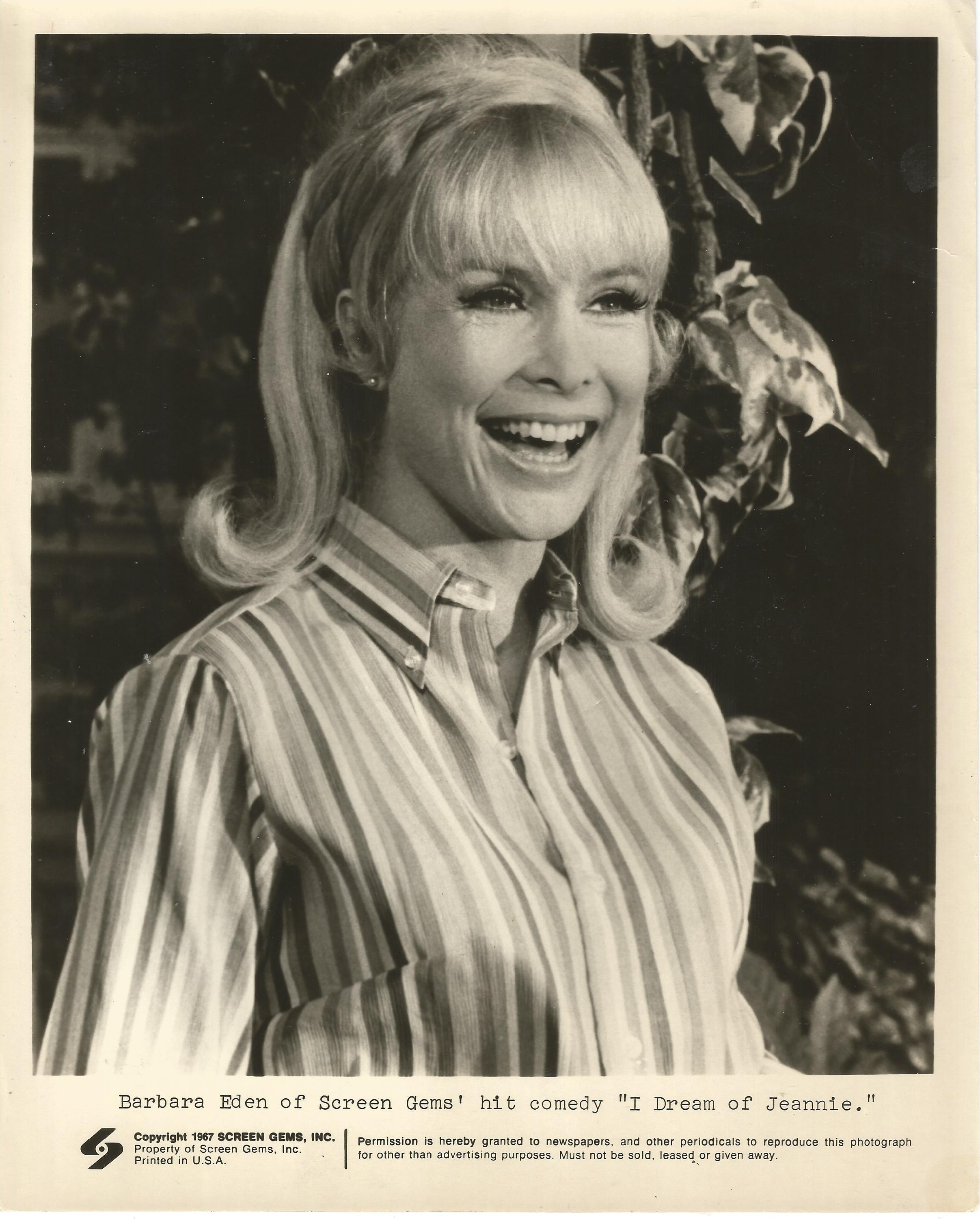 Collection of 14 8x10 and 7 6x4 Unsigned Photos, Including Barbara Eden, Kenneth Williams, Mary - Image 7 of 7